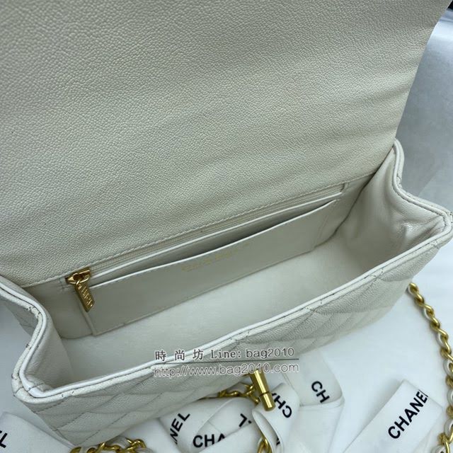 Chanel女包 香奈兒專櫃經典走秀款手提女包 Chanel果粒壓花小牛皮口蓋包  djc4328